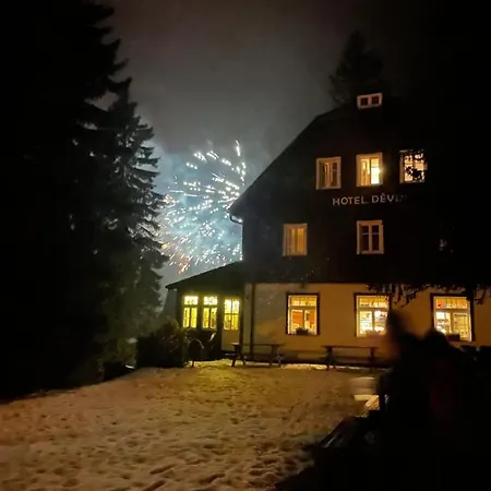Děvín Pec pod Sněžkou