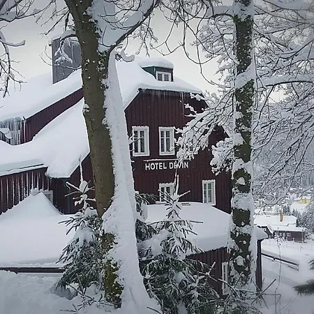 Děvín 3*