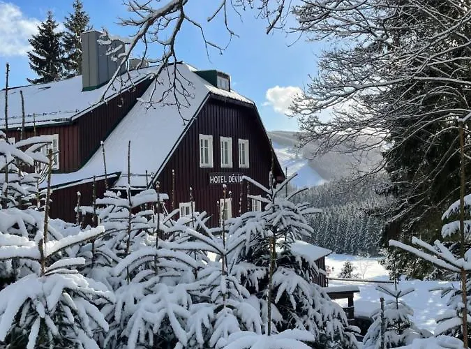 Devin 3* Pec pod Snezkou